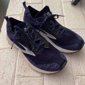 Brooks Levitate 4